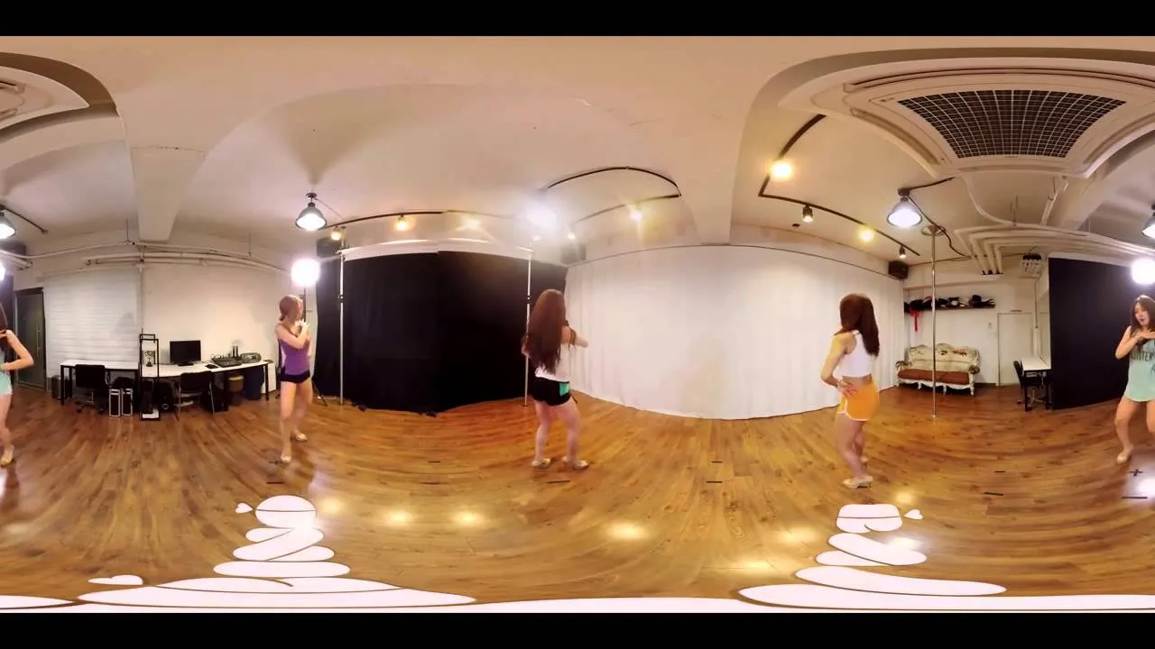 360 Degree hot dancer video - video thumbnail
